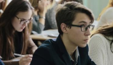 В школах Беларуси для старшеклассников ввели новый учебник по истории 